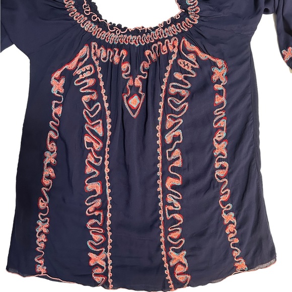 Poupette St Barth navy top in Large.  Absolutely gorgeous embroidery. - Picture 12 of 15